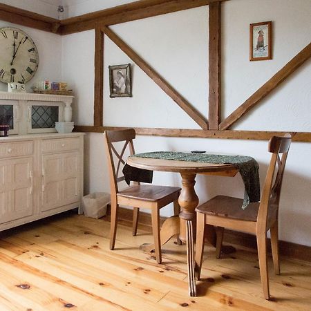 Flint Cottage ชิชิสเตอร์ ภายนอก รูปภาพ