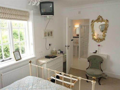Flint Cottage ชิชิสเตอร์ ภายนอก รูปภาพ