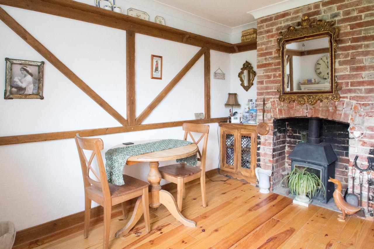 Flint Cottage ชิชิสเตอร์ ภายนอก รูปภาพ